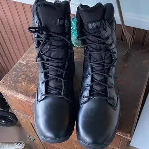 Magnum | Shoes | Magnum Boots Response Ii 8 Black Mens Size  display picture 1